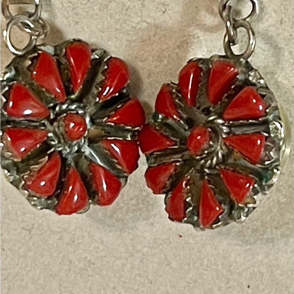 Vtg Native American Sterling  Navajo? Zuni? Post Red Dangle Coral Earrings - Picture 8 of 8